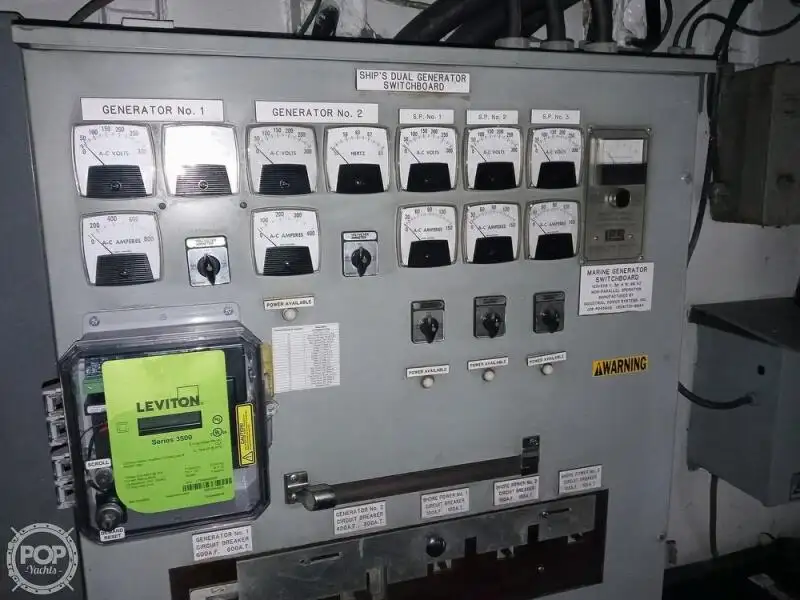 Kapal pelayaran untuk dijual