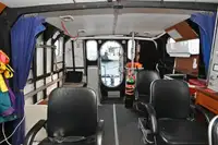 Kapal penyelamat untuk dijual