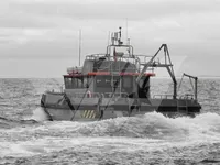 Kapal tinjauan untuk dijual