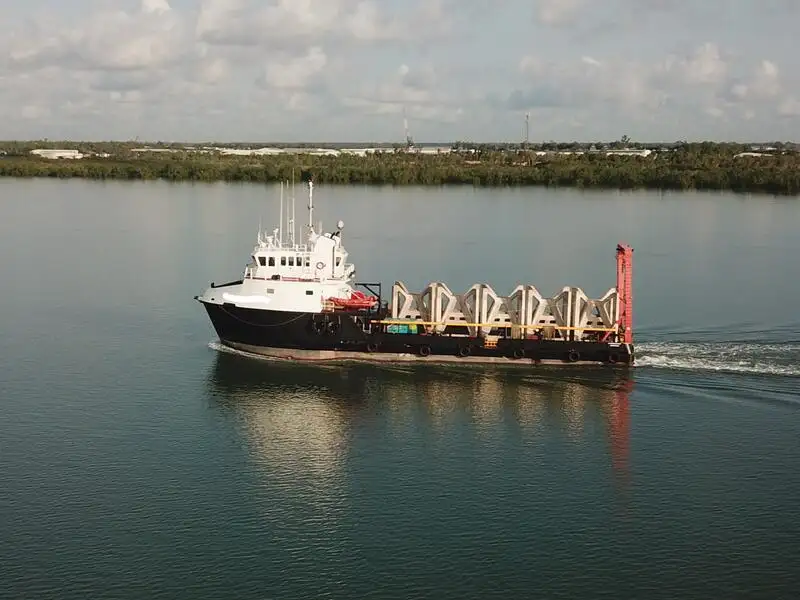 Kapal Bekal Pantas (FSV) untuk dijual