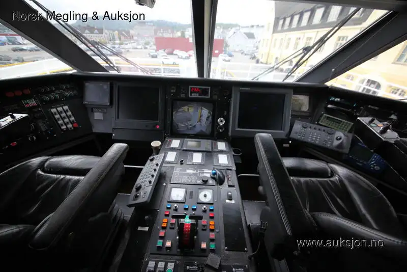 Kapal layar untuk dijual