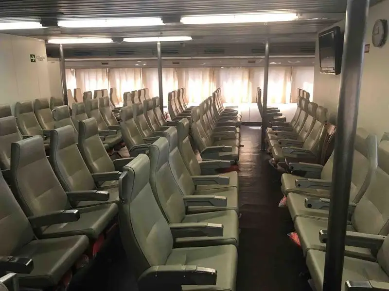 Kapal layar untuk dijual