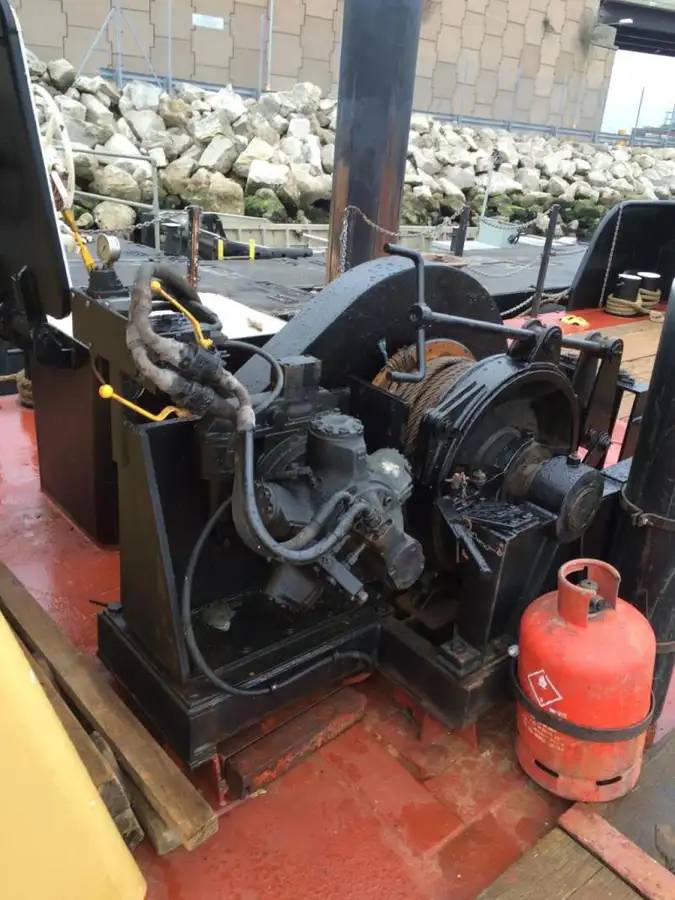 Kapal pengorek untuk dijual