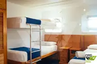 Kapal pelayaran untuk dijual