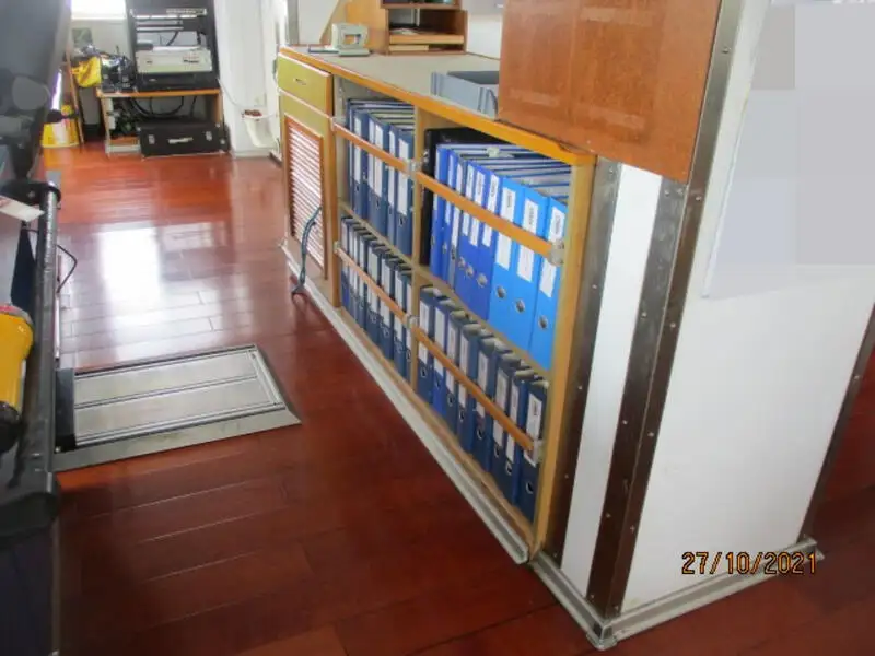 Kapal peti sejuk untuk dijual