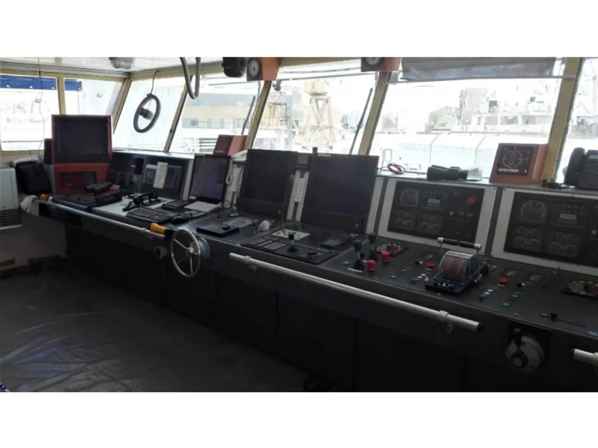 Kapal penyelidik untuk dijual