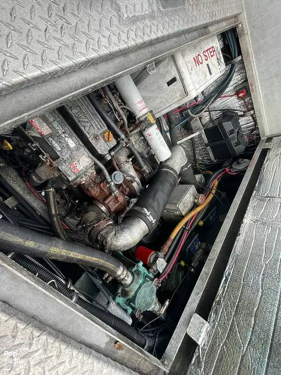 Kapal pelayaran untuk dijual