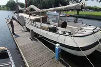 Tongkang untuk dijual