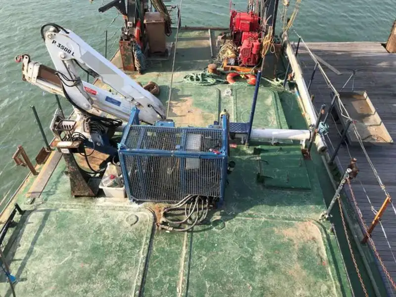 Kapal kerja untuk dijual