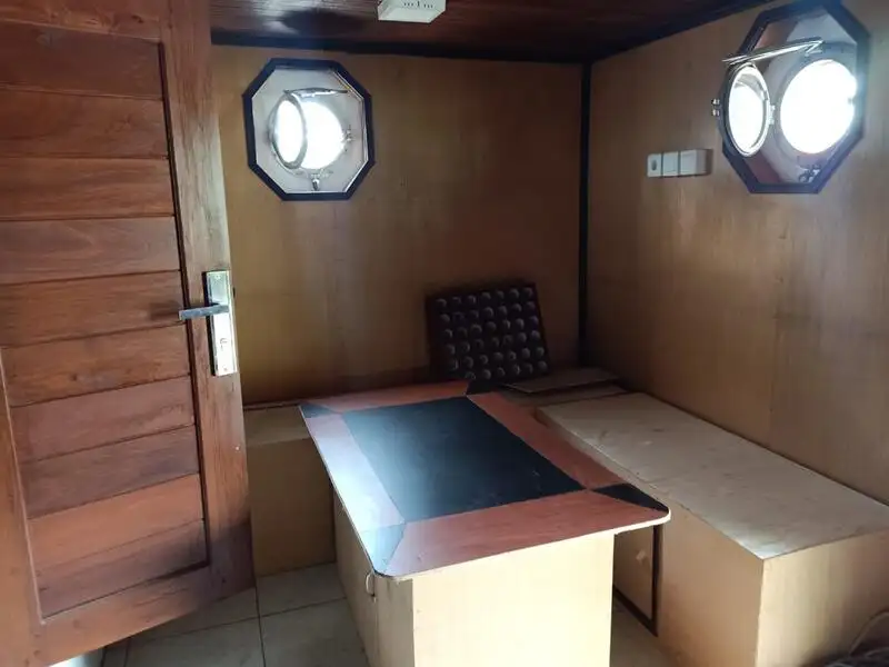 Kapal pendaratan, tangki untuk dijual