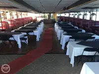 Kapal pelayaran untuk dijual