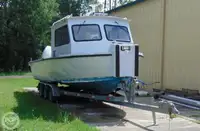 Kapal rondaan untuk dijual