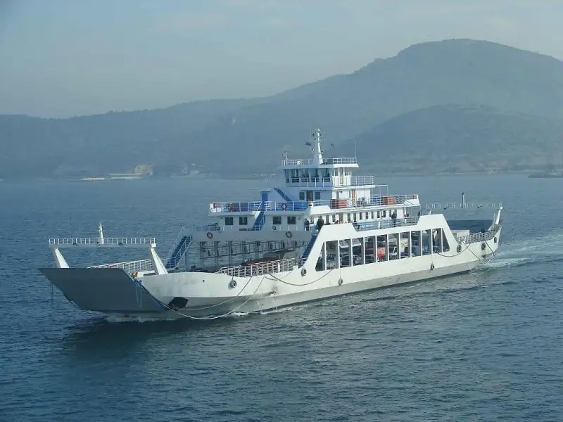 Kapal feri untuk dijual