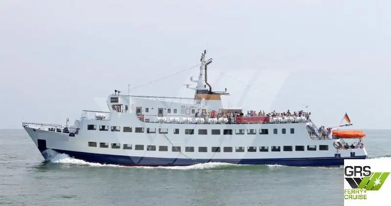 Kapal pelayaran untuk dijual