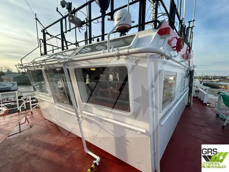 Kapal bekalan untuk dijual