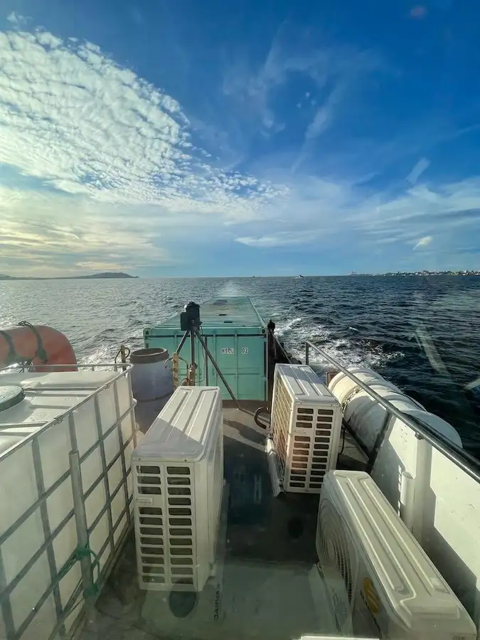 Kapal kontena untuk dijual