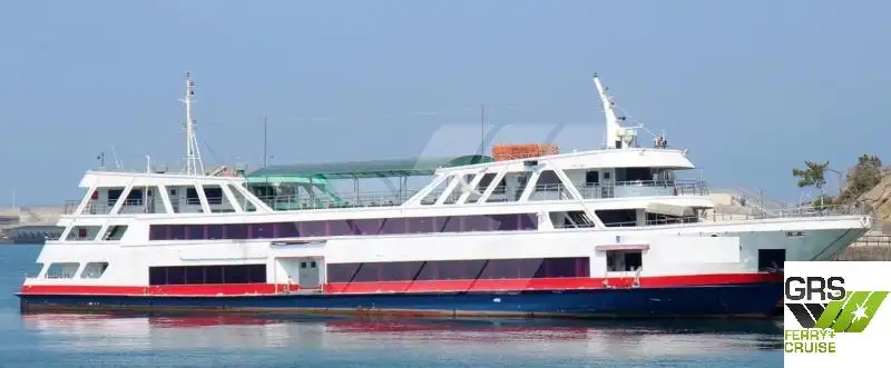 Kapal pelayaran untuk dijual