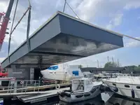 Ponton untuk dijual