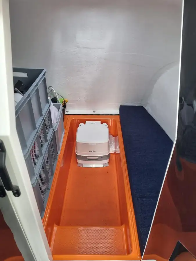 Kapal kontena untuk dijual