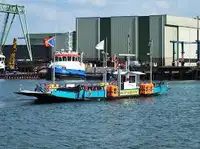 Kapal feri untuk jualan