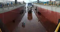 Dok terapung untuk jualan