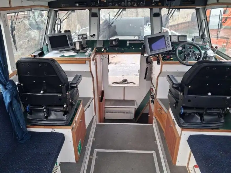 Kapal layar untuk dijual
