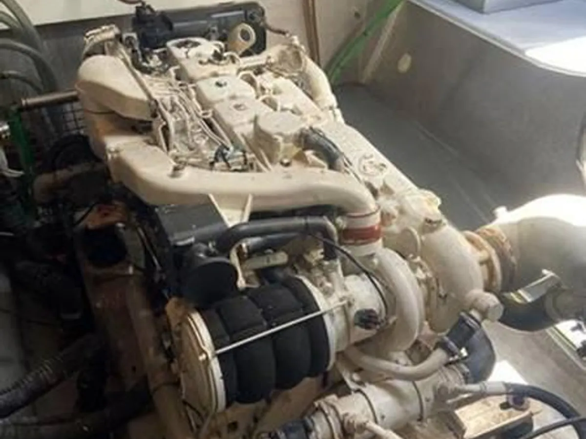 Kapal penumpang untuk dijual