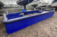 Kapal feri untuk dijual