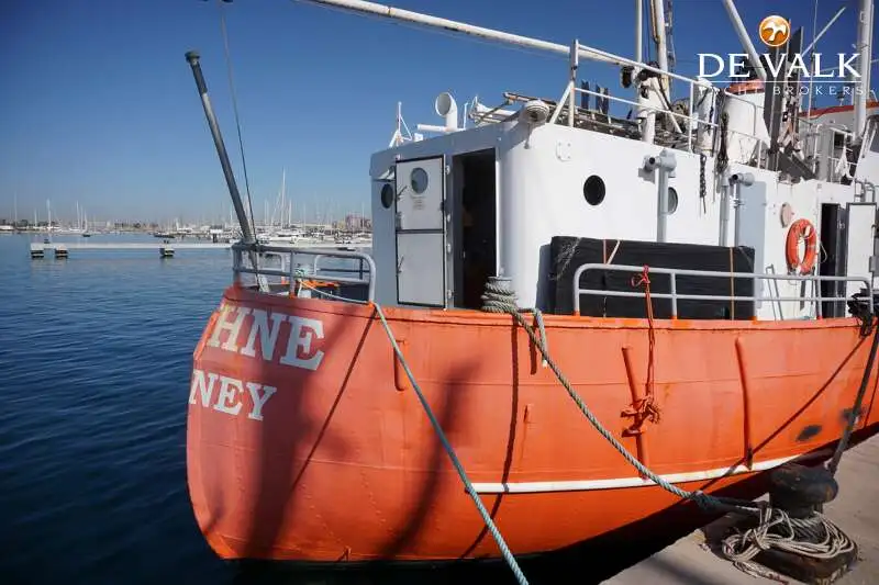 Kapal penyelidik untuk dijual