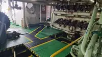Kapal bekalan untuk dijual
