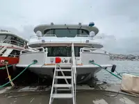 Kapal penumpang untuk dijual