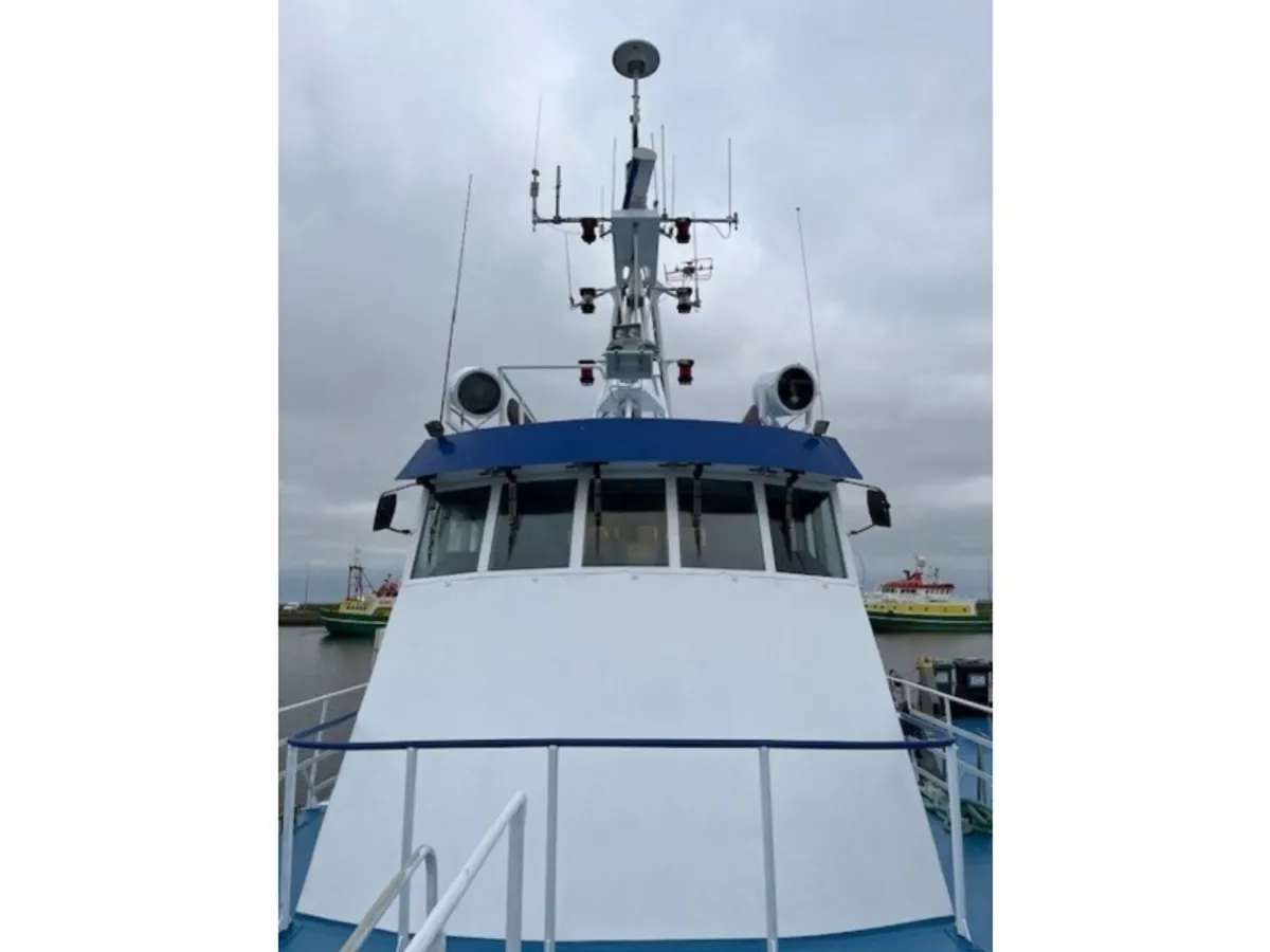 Kapal rondaan untuk dijual