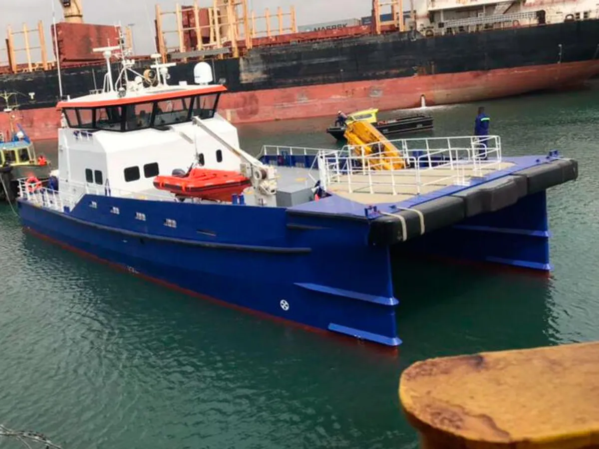 Kapal anak kapal untuk dijual