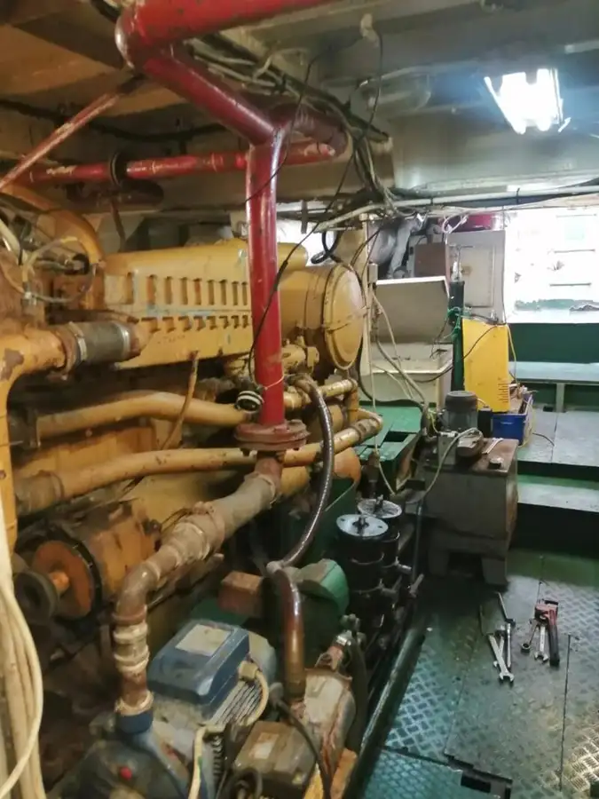 Kapal tunda untuk dijual