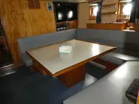 Kapal penyelidik untuk dijual
