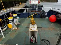 Kapal kerja untuk dijual