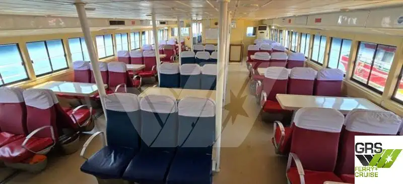 Kapal pelayaran untuk dijual