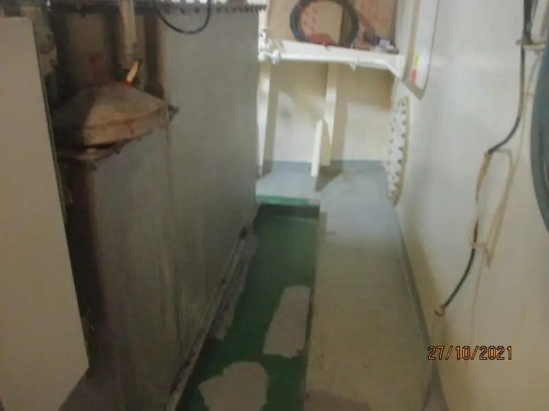Kapal peti sejuk untuk dijual