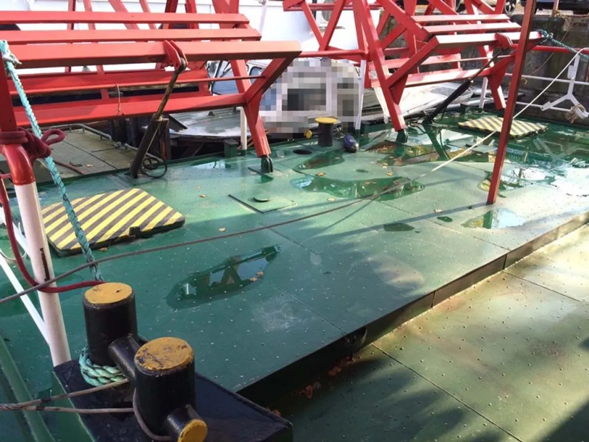 Kapal kontena untuk dijual