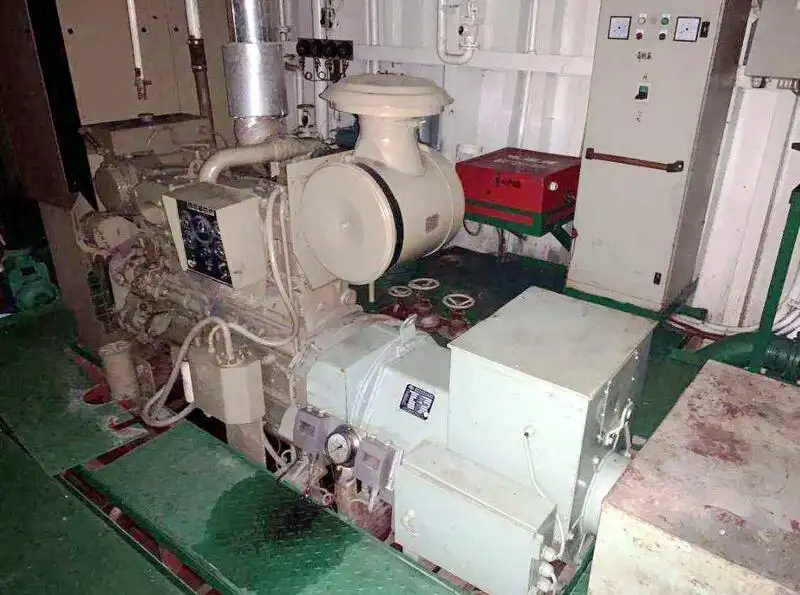 Kapal bekalan untuk dijual