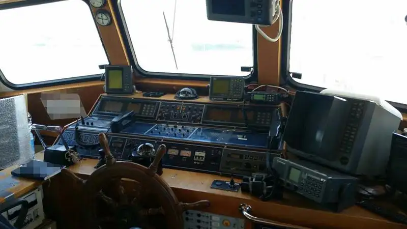Kapal anak kapal untuk dijual