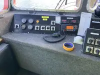 Kapal anak kapal untuk dijual