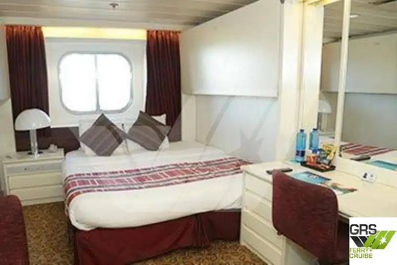 Kapal pelayaran untuk dijual