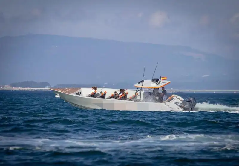 Kapal getah kaku untuk dijual