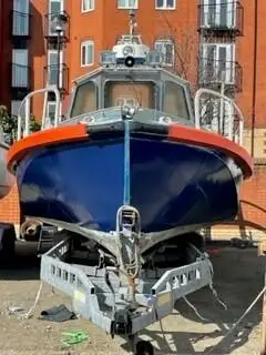Kapal LNG untuk dijual
