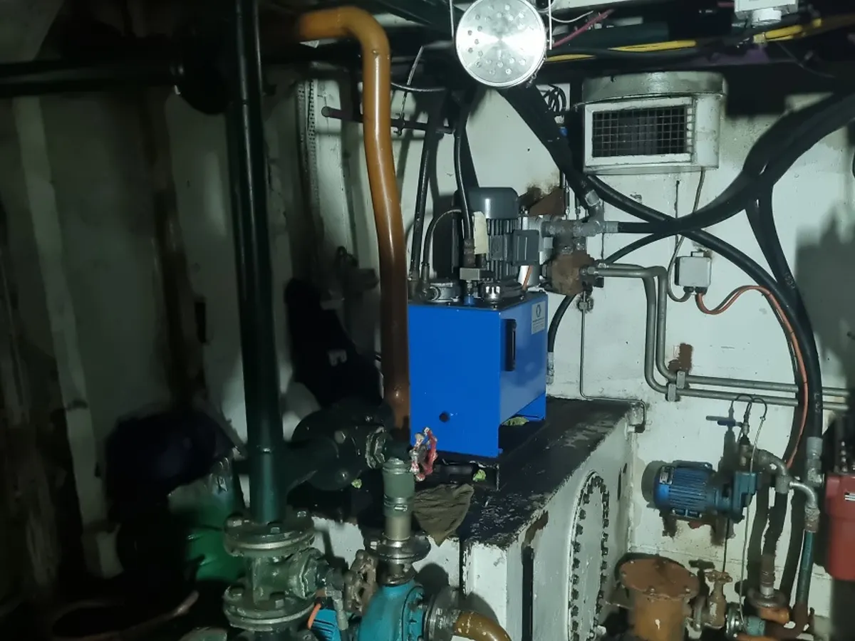Kapal pukat untuk dijual