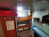Kapal bekalan untuk dijual