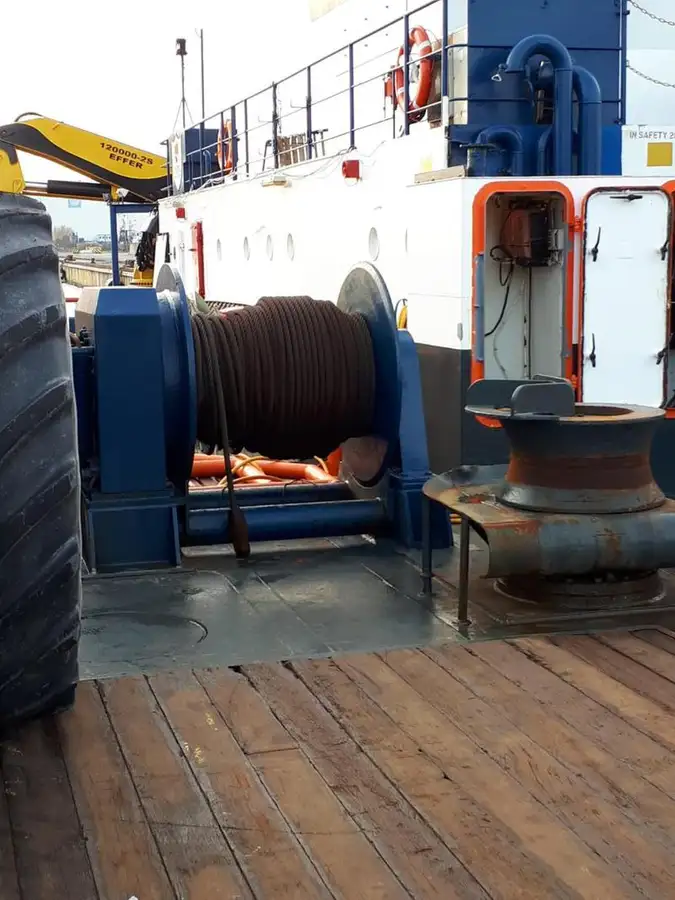 Kapal tunda untuk dijual