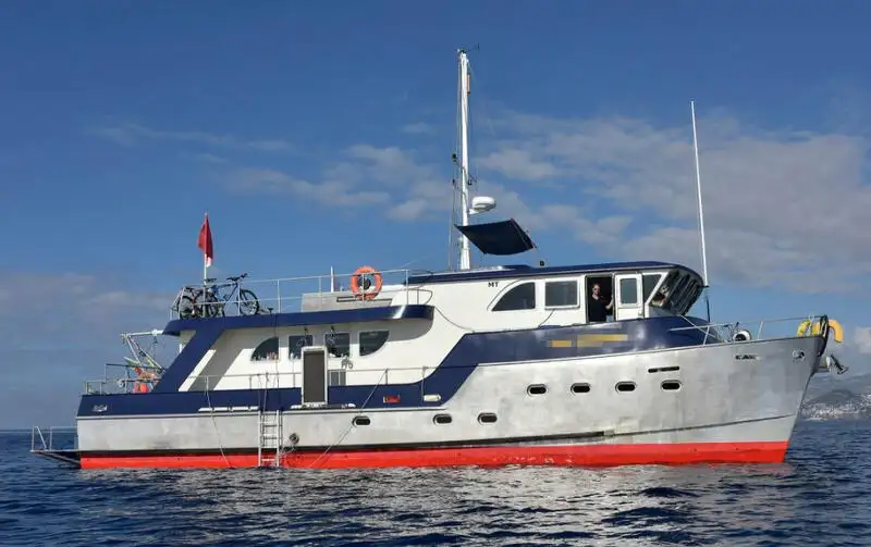 Kapal tunda untuk dijual
