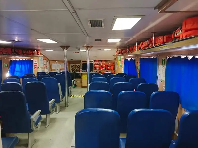 Kapal anak kapal untuk dijual